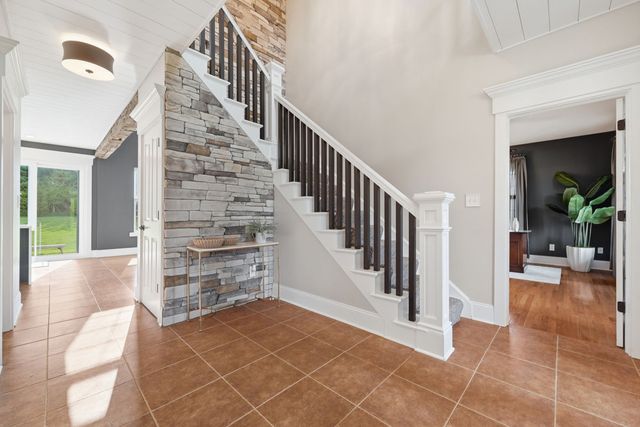 595 Scott Ridge Rd, Lancaster Twp, PA 16037