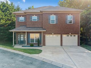 9704 Wind Creek Way, Knoxville, TN 37922