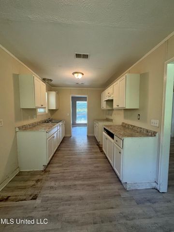 2229 Scanlon Drive, Jackson, MS 39204