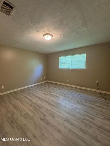 2229 Scanlon Drive, Jackson, MS 39204