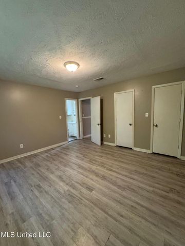 2229 Scanlon Drive, Jackson, MS 39204