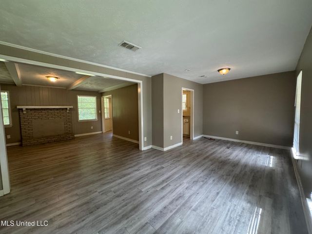 2229 Scanlon Drive, Jackson, MS 39204