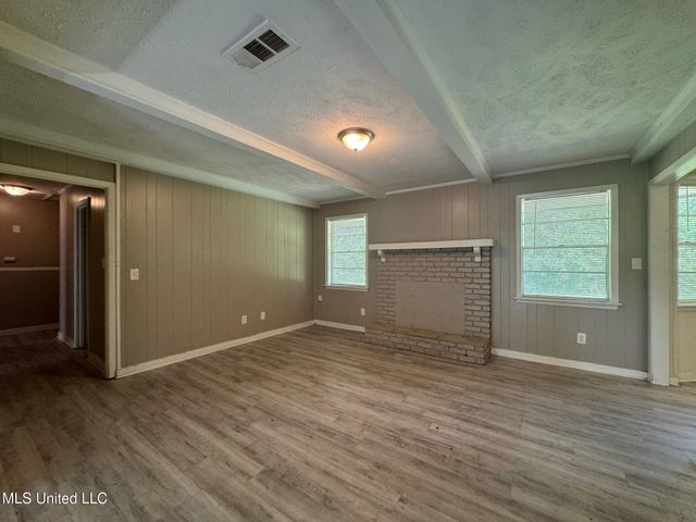 2229 Scanlon Drive, Jackson, MS 39204