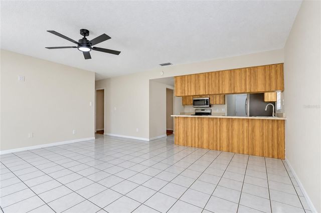 15819 DEEP CREEK LANE, Tampa, FL 33624