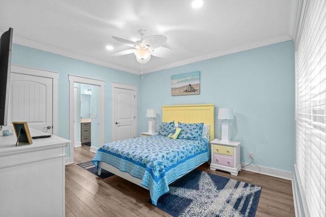 4927 Woodview Ln., Myrtle Beach, SC 29575