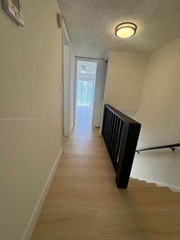 4122 SW 61st Ave 8, Davie, FL 33314
