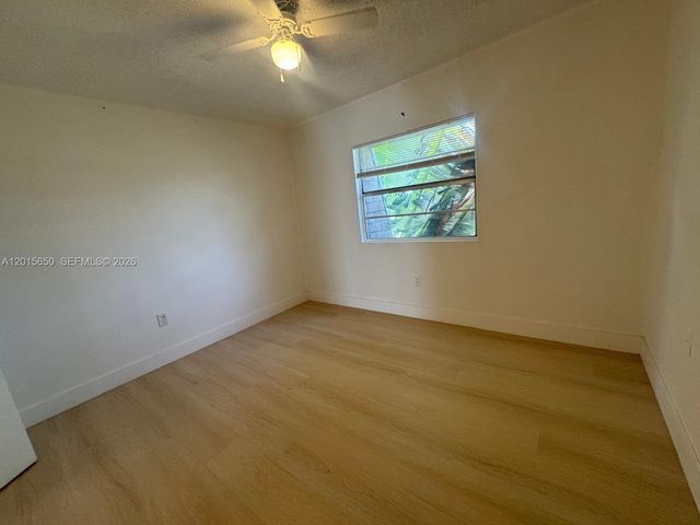 4122 SW 61st Ave 8, Davie, FL 33314