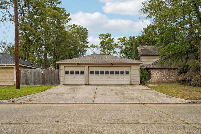 11703 Pebbleton Drive, Houston, TX 77070