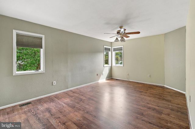 10 JACKIE DR, Lawrenceville, NJ 08648