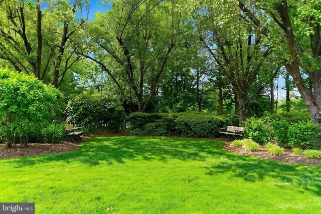 10 JACKIE DR, Lawrenceville, NJ 08648