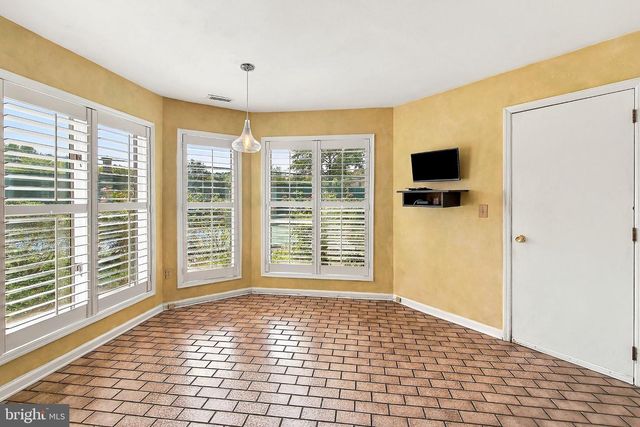 10 JACKIE DR, Lawrenceville, NJ 08648