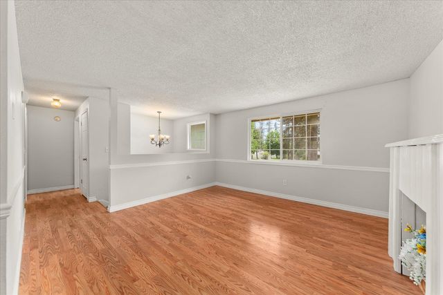 11296 W Sagewood Rd, Nine Mile Falls, WA 99026
