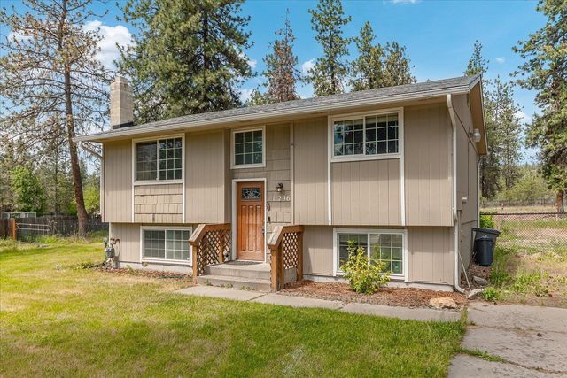 11296 W Sagewood Rd, Nine Mile Falls, WA 99026