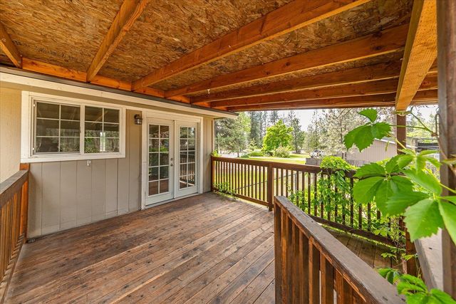 11296 W Sagewood Rd, Nine Mile Falls, WA 99026