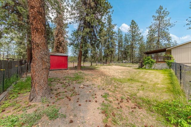 11296 W Sagewood Rd, Nine Mile Falls, WA 99026