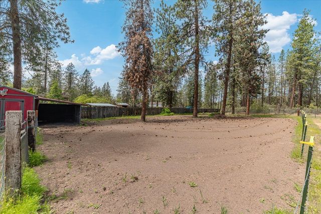 11296 W Sagewood Rd, Nine Mile Falls, WA 99026