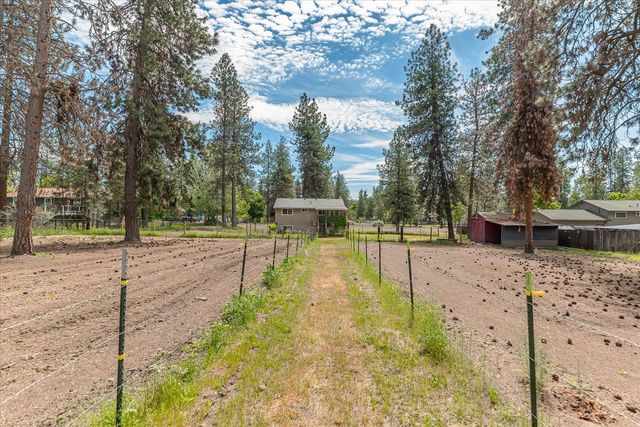 11296 W Sagewood Rd, Nine Mile Falls, WA 99026