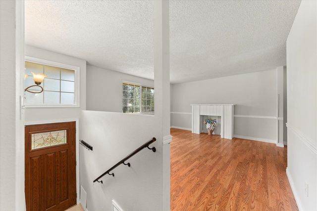 11296 W Sagewood Rd, Nine Mile Falls, WA 99026