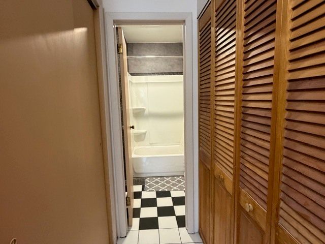 533 Glen Avenue, Romeoville, IL 60446