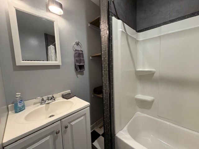 533 Glen Avenue, Romeoville, IL 60446