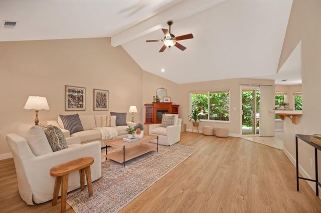 2809 Loon Ct, Cameron Park, CA 95682
