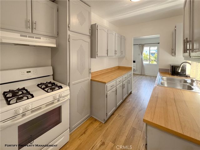 3956 W 27th Street, Los Angeles, CA 90018