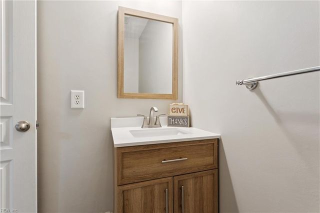 5228 Moreland ST, Suffolk, VA 23435