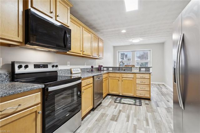 5228 Moreland ST, Suffolk, VA 23435