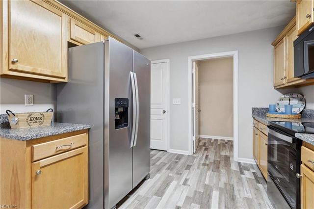 5228 Moreland ST, Suffolk, VA 23435