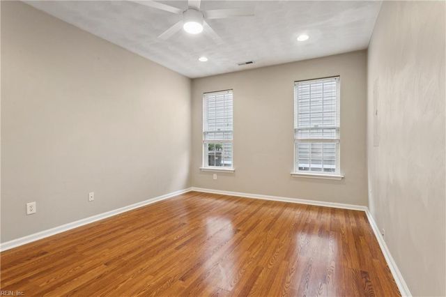 5228 Moreland ST, Suffolk, VA 23435