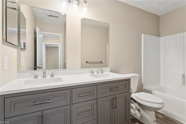 5228 Moreland ST, Suffolk, VA 23435