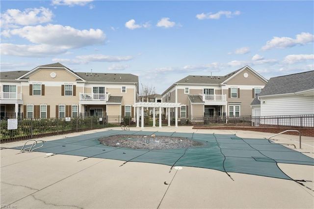 5228 Moreland ST, Suffolk, VA 23435