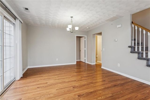 5228 Moreland ST, Suffolk, VA 23435