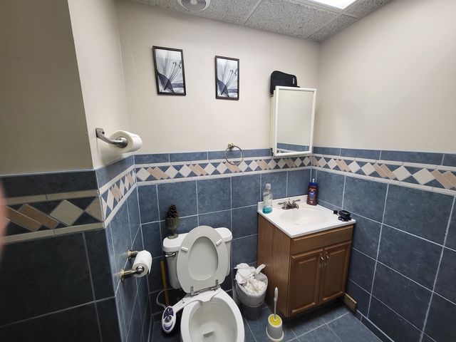7318 S Cottage Grove Avenue, Chicago, IL 60619