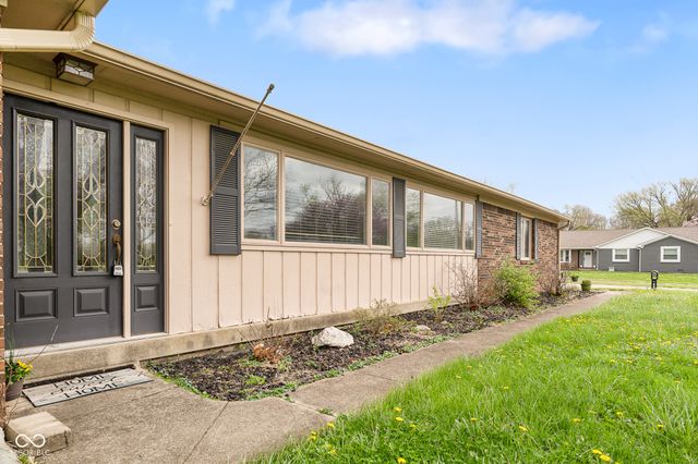 758 Stafford Road, Plainfield, IN 46168