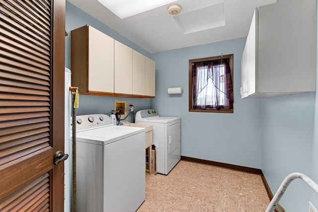 4011 W 97th Street 2N, Oak Lawn, IL 60453