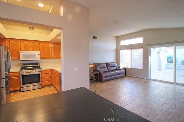 31245 Slate, Mentone, CA 92359