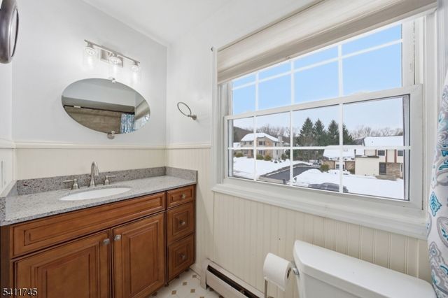 45 Knob Hill Rd, Washington Twp., NJ 07840