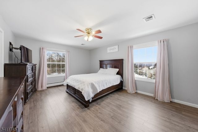 45 Knob Hill Rd, Washington Twp., NJ 07840