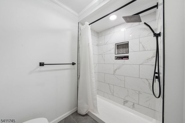 45 Knob Hill Rd, Washington Twp., NJ 07840