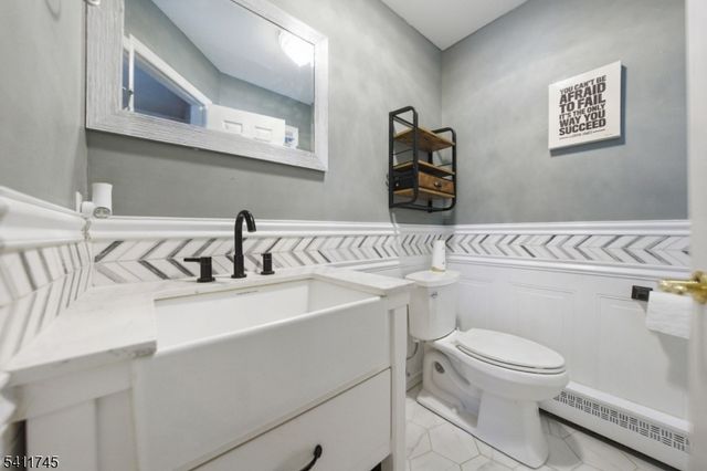 45 Knob Hill Rd, Washington Twp., NJ 07840