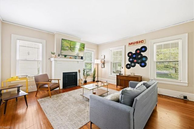 2021 Elizabeth Avenue, Winston-salem, NC 27103
