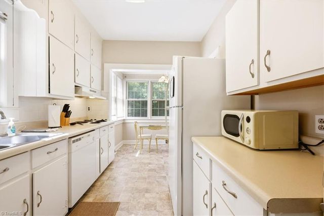 2021 Elizabeth Avenue, Winston-salem, NC 27103