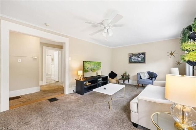 2021 Elizabeth Avenue, Winston-salem, NC 27103