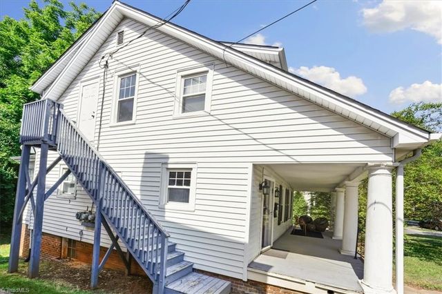 2021 Elizabeth Avenue, Winston-salem, NC 27103