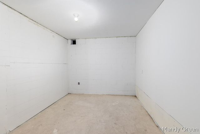 1086 Kathleen Drive, Stanton, MI 48888