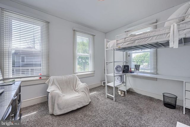 149 W BROAD ST, Salunga, PA 17538