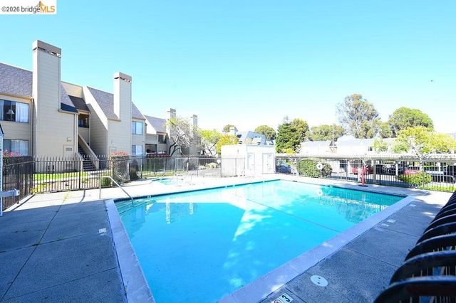 2776 East Ct, Richmond, CA 94806