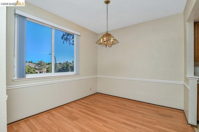 2776 East Ct, Richmond, CA 94806