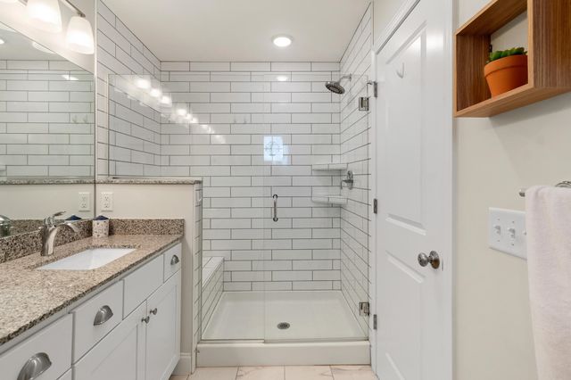 352 O'Brien Farm Road, South Burlington, VT 05403